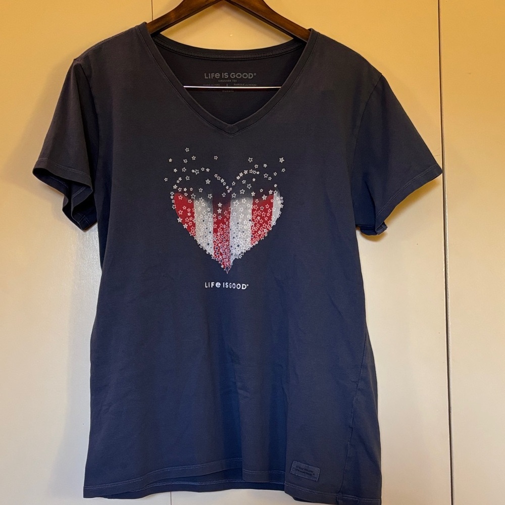 Life is Good Women's Americana Heart Tee Large